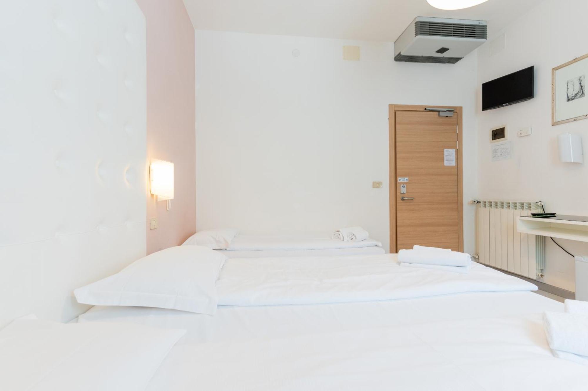 Hotel Regina Caorle Habitación foto