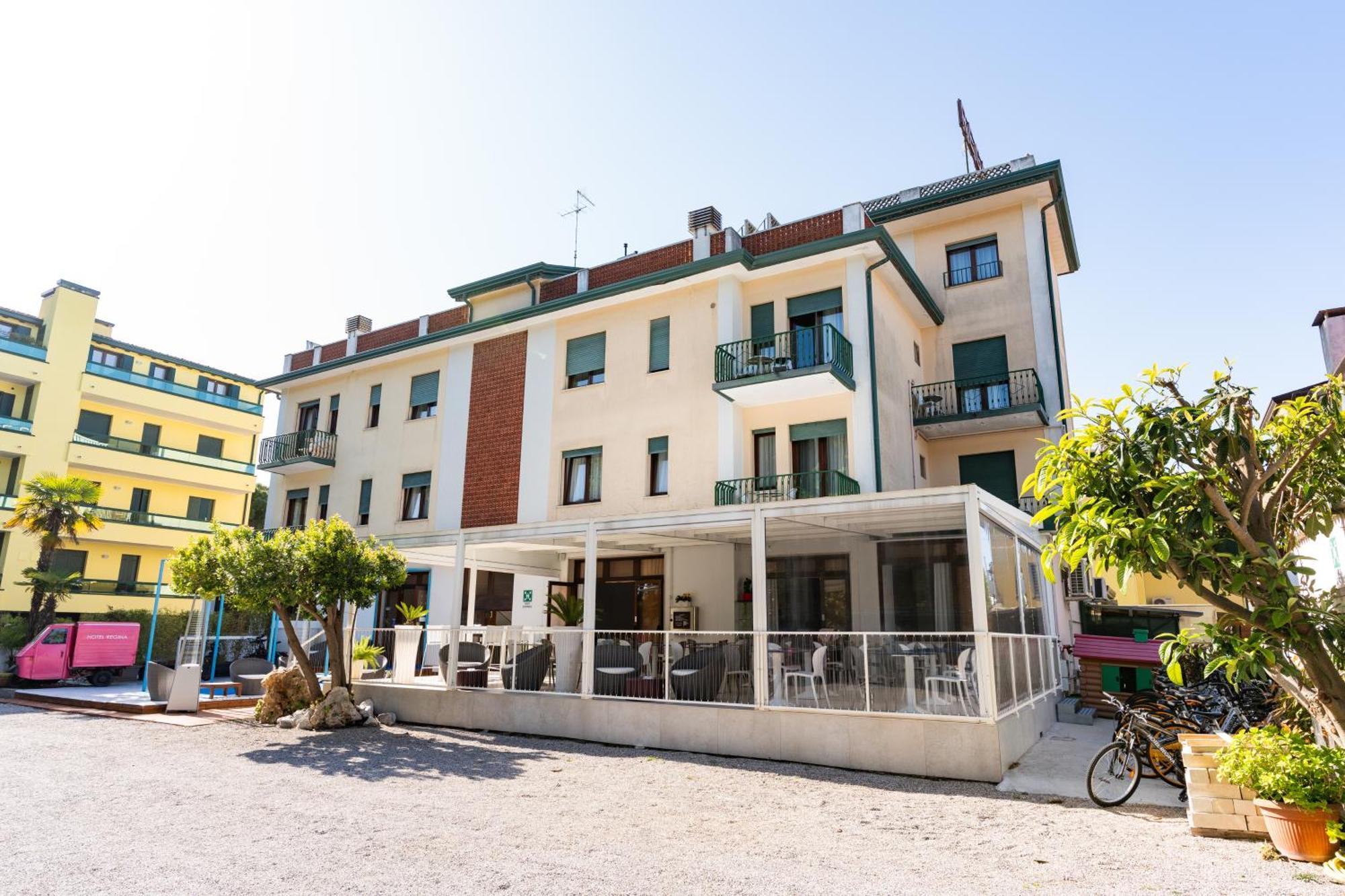 Hotel Regina Caorle Exterior foto